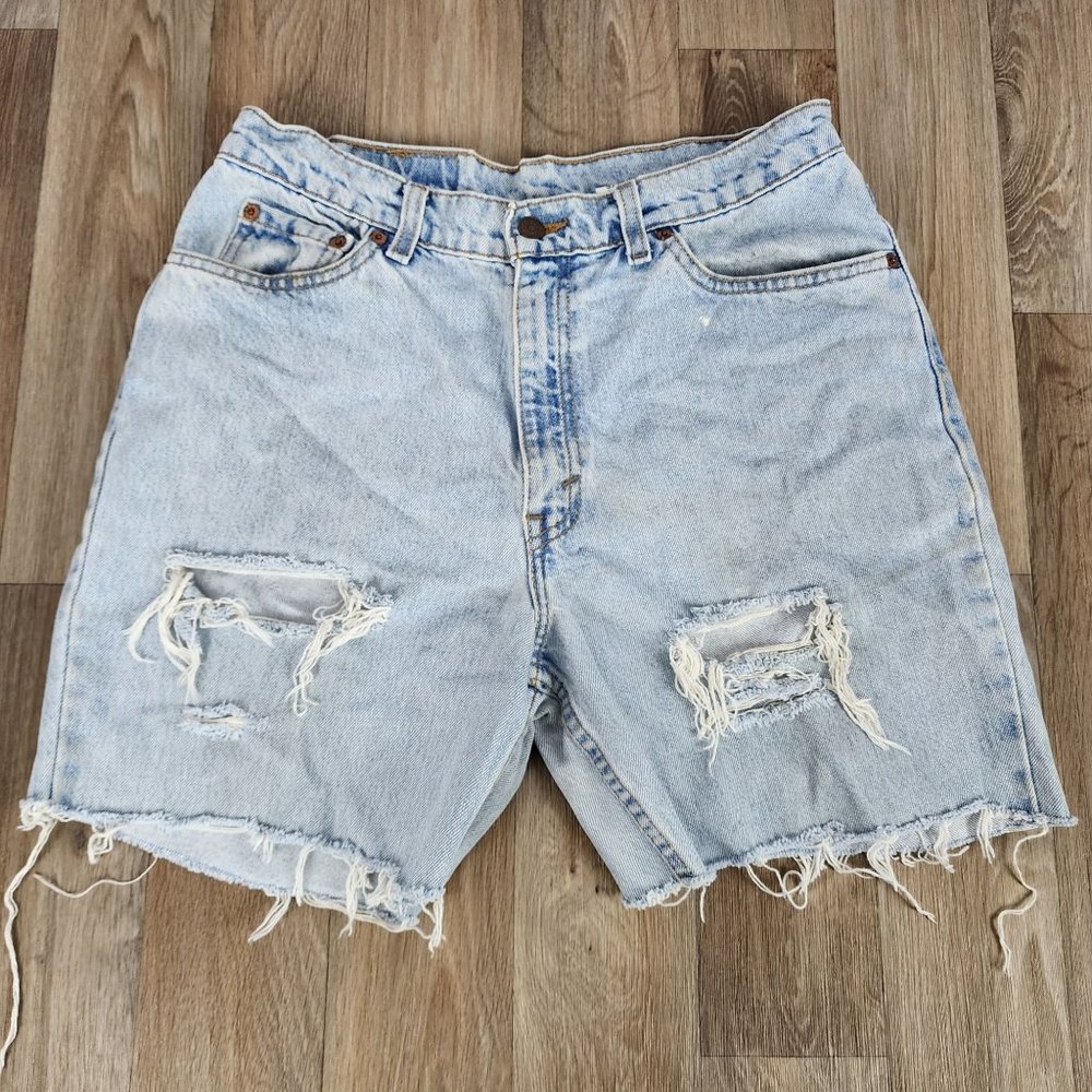 Levi's 515 Junior Women's Size 13 Light Wash Blue Denim Distressed Jean Shorts